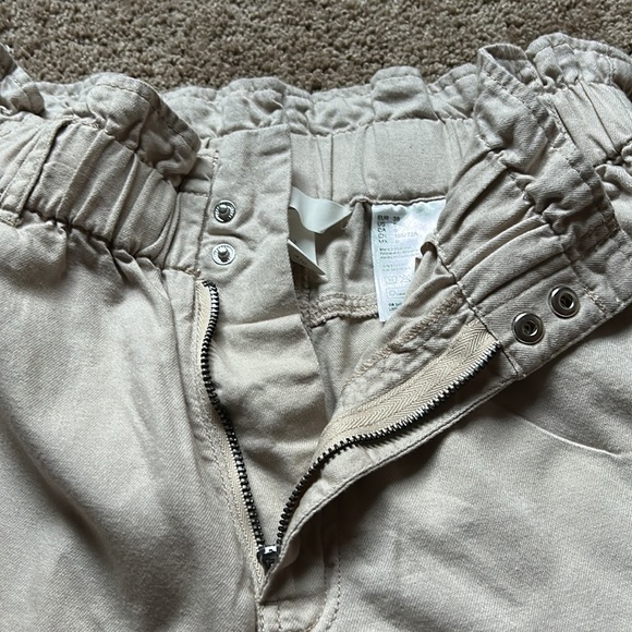 Midriff Top with High Waisted H&M Pants - Picture 10 of 15